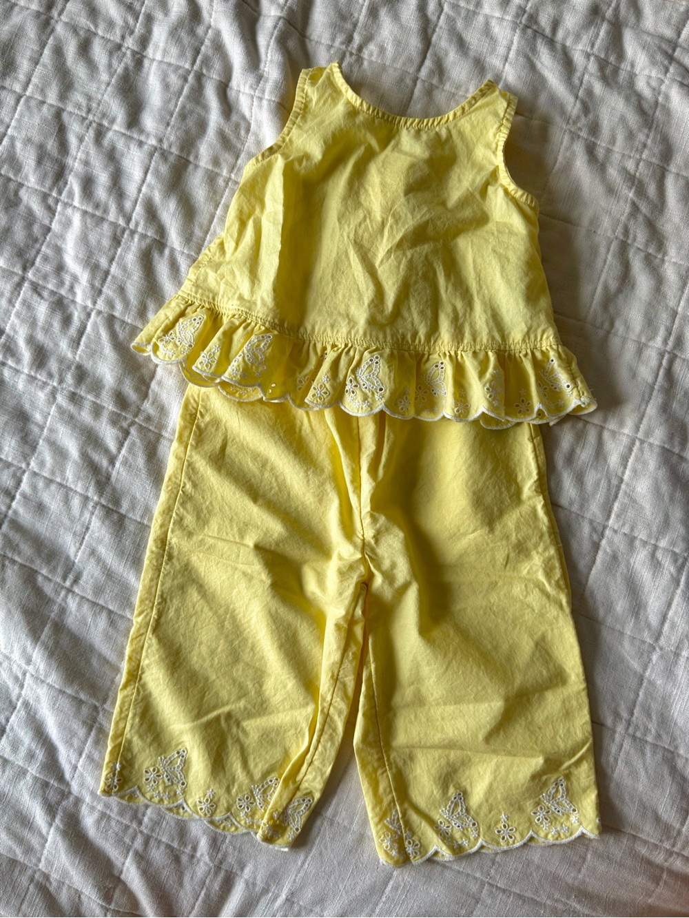 Baby Gap Yellow Eyelet Ruffle Outfit Set 18-24M 100% Cotton - Picture 4 of 10